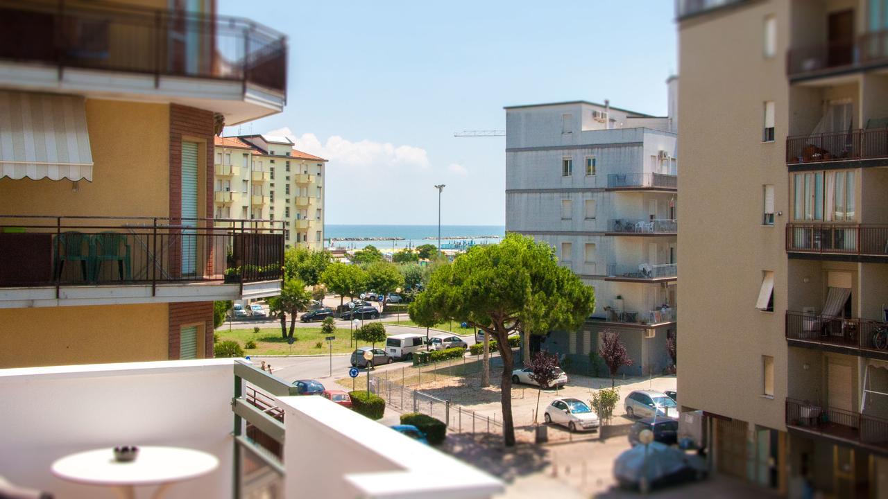 Hotel Raffaello チェゼナーティコ エクステリア 写真